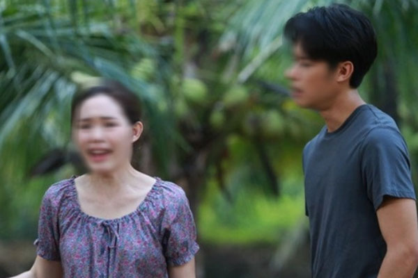 Biết mình lâm bệnh nặng khó qua khỏi, mẹ chồng gấp rút đem hết tài sản cho con dâu-2