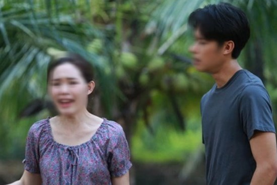 Về quê thăm bố mẹ chồng được nửa tiếng, tôi đã gấp rút gọi thợ đến xây nhà mới hơn 800 triệu đồng