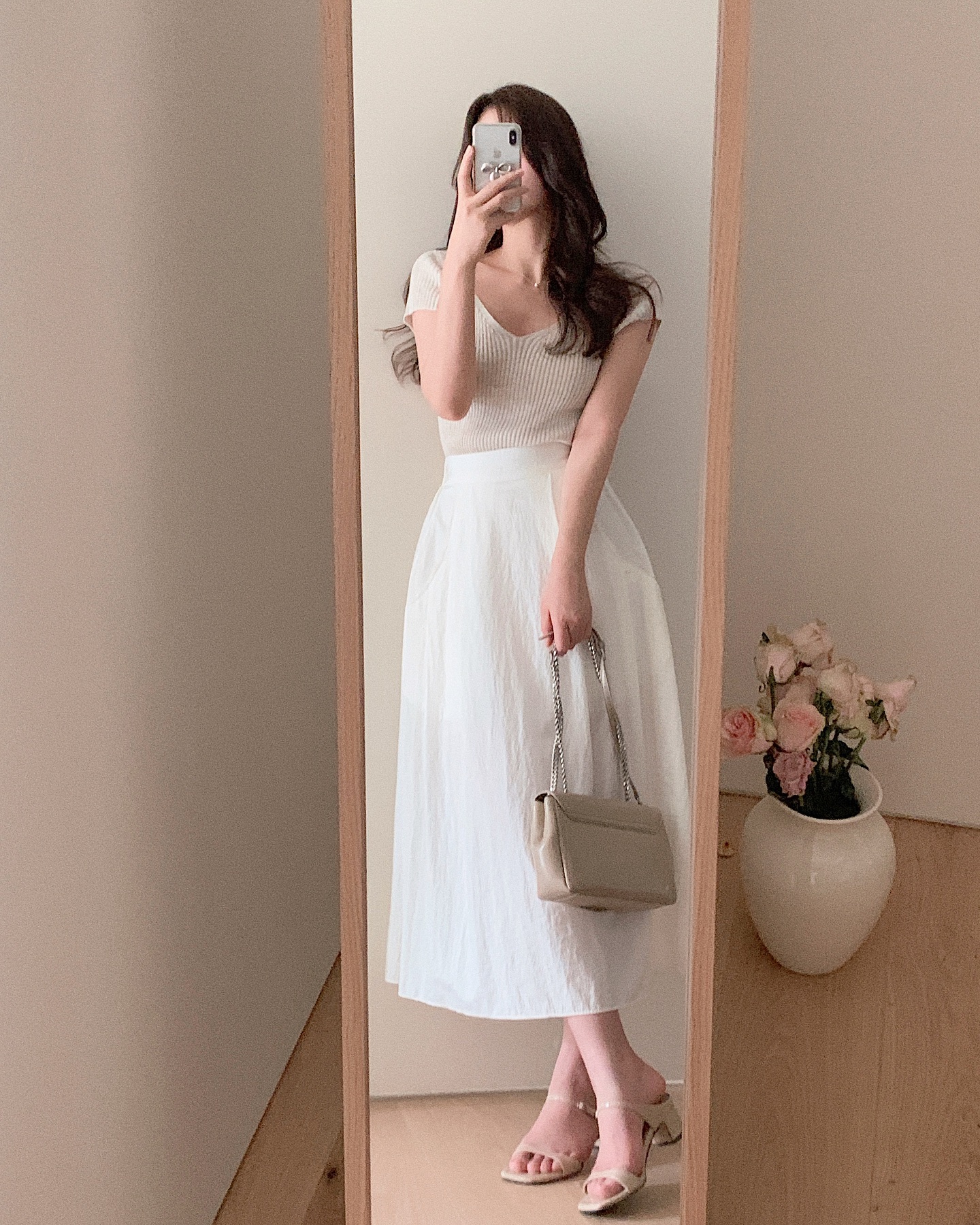 10 công thức diện chân váy chữ A theo phong cách tối giản-6