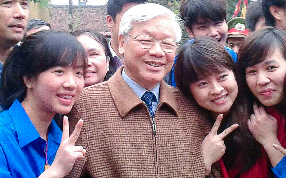 Hình ảnh những hoạt động của Tổng Bí thư Nguyễn Phú Trọng tại quê nhà-16