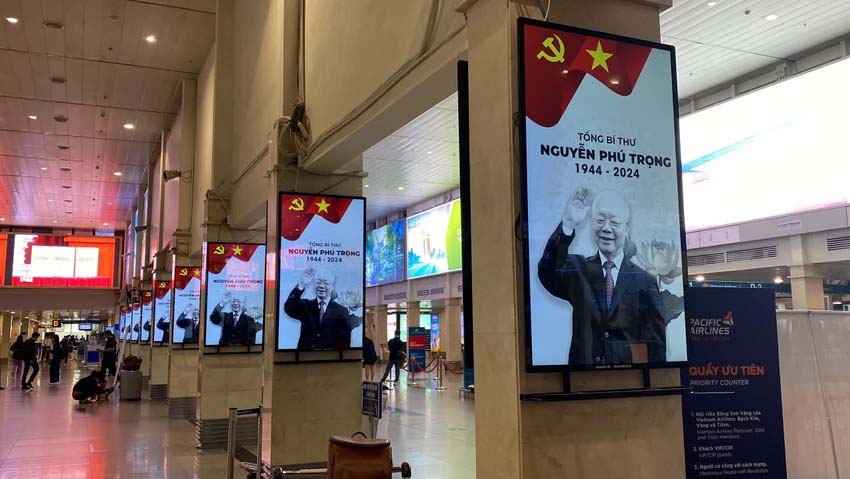 Nhà ga các sân bay chiếu phim tư liệu, hình ảnh Tổng Bí thư Nguyễn Phú Trọng-7