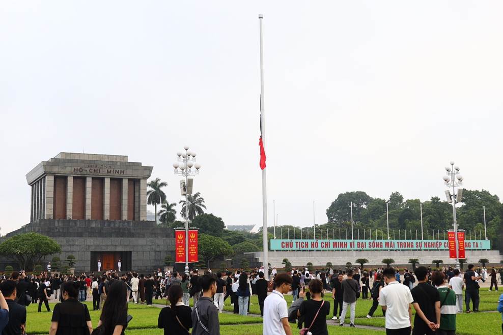 Lễ thượng cờ rủ Quốc tang Tổng Bí thư Nguyễn Phú Trọng-12