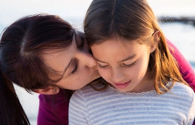 Những bà mẹ nuôi dạy con gái thành công đều có chung những đặc điểm này-1