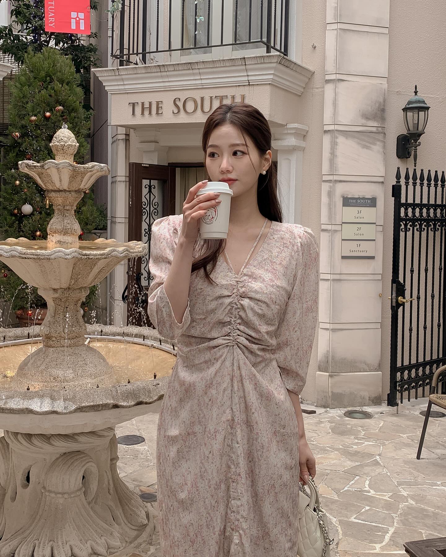 4 mẫu váy công sở tôn dáng hiệu quả nhất-2