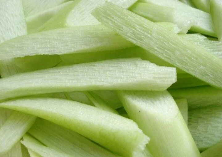 Cách nấu canh cá dọc mùng, không lo bị ngứa-1