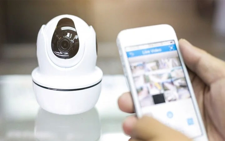 Lắp camera vì nghi giúp việc ăn cắp, nào ngờ bắt quả tang chồng ngoại tình-1