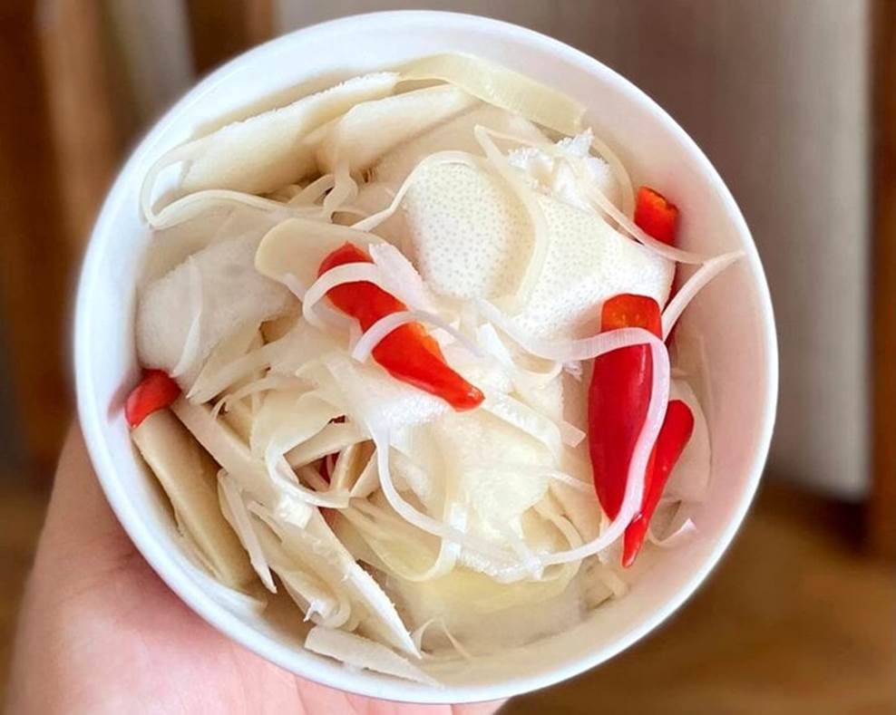 Mẹo ngâm măng ớt trắng giòn đơn giản-3