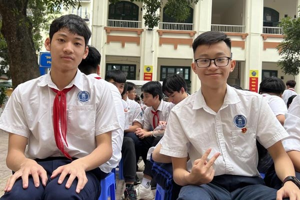 Bất thường điểm thi vào lớp 10 ở Thái Bình: Tạm đình chỉ Giám đốc Sở GD&ĐT-2