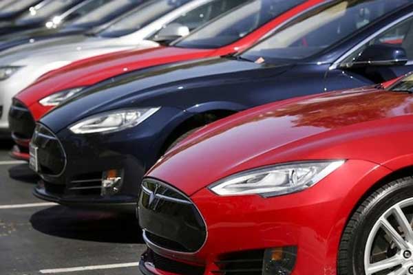 Xe tự lái Tesla của tỉ phú Elon Musk lại gây tai nạn chết người-1