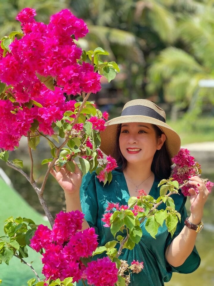 NSƯT Thanh Thanh Hiền tuổi U60: Nhan sắc lão hoá ngược, ngày càng trẻ đẹp-16