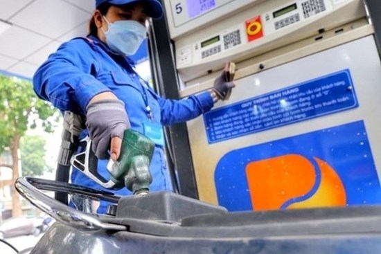 Bộ Tài chính từ chối đề xuất bỏ thuế tiêu thụ đặc biệt với xăng