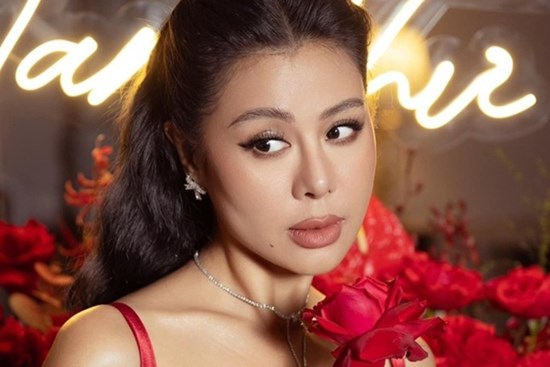 Diễn viên Nam Thư sốc, thiệt hại hàng tỷ đồng vì bị tố 'giật chồng'