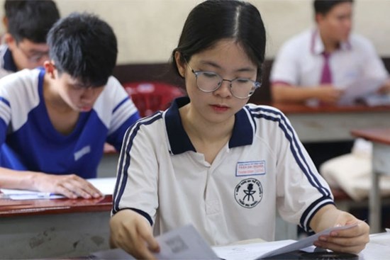 Không dùng ngữ liệu SGK để ra đề văn: Giáo viên nói gì?