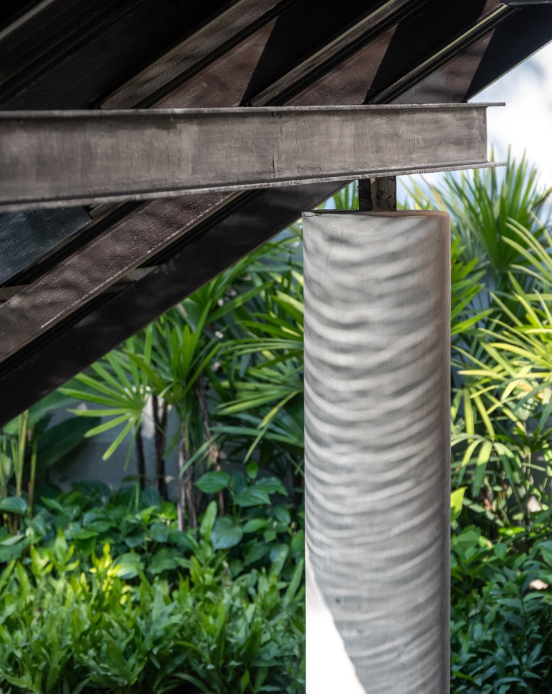 Độc đáo kiểu nhà mái Thái cho gia đình thích nuôi thú cưng-13