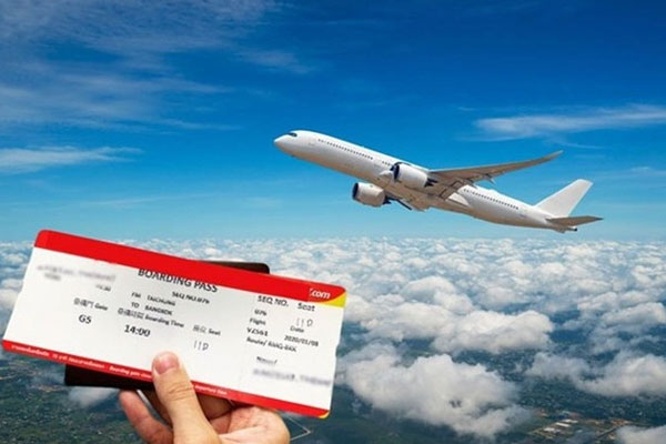 Qua cao điểm du lịch hè, giá vé máy bay lại bất ngờ tăng nhiệt-1