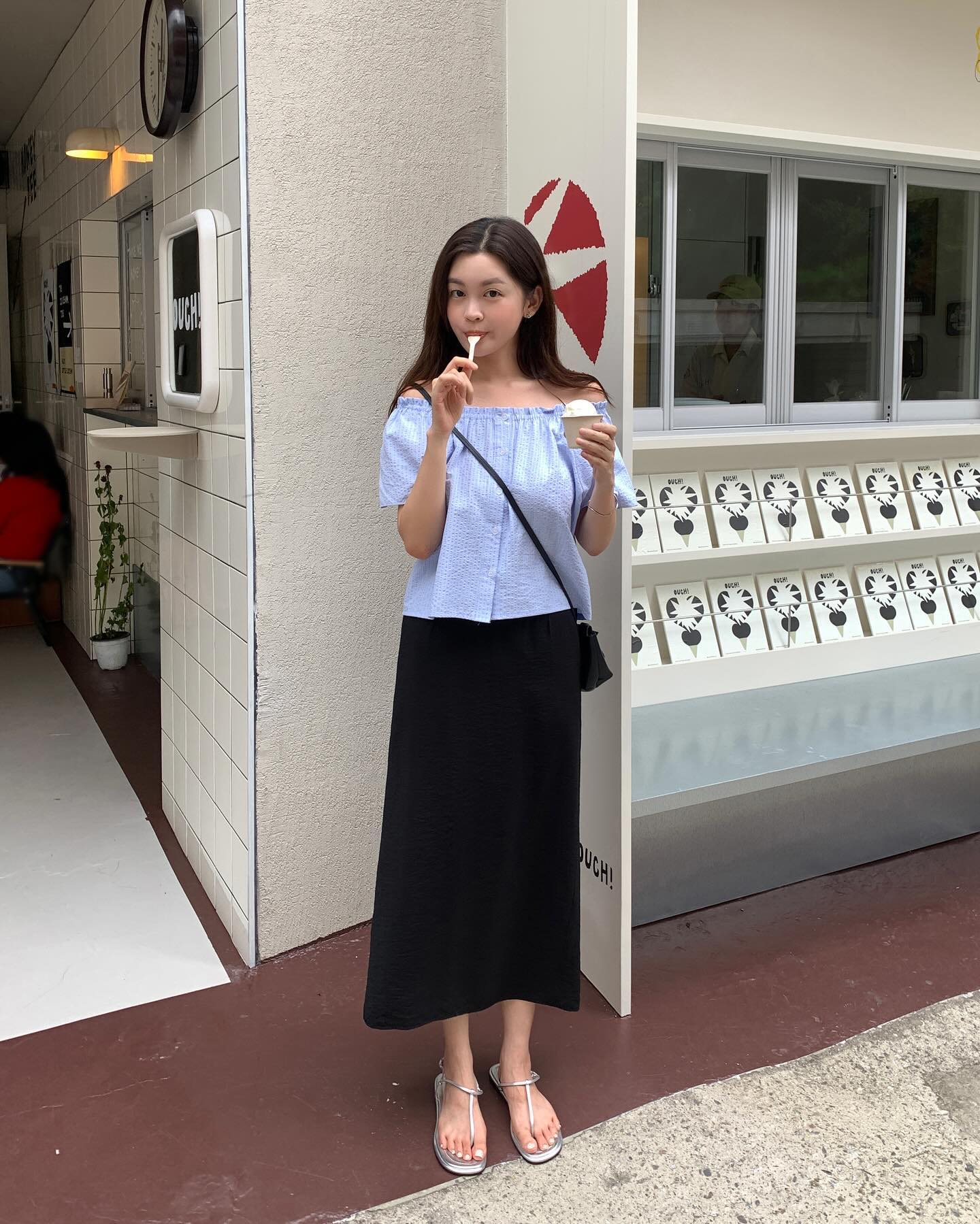 5 kiểu chân váy mùa thu trẻ trung, dễ phối đồ-8
