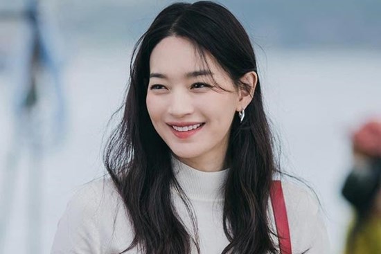 Ngoại hình Shin Min Ah gây sốc