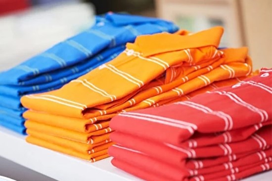 Quần áo mới mua có nhất thiết phải giặt trước khi mặc?