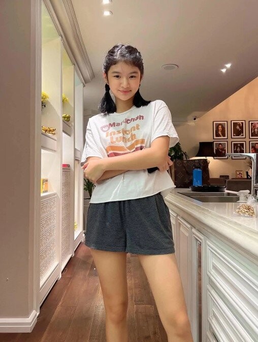 Hơn 10 năm ly hôn Trần Bảo Sơn, Trương Ngọc Ánh xúc động nói cảm ơn vì lãi” cô con gái 16 tuổi đẹp như Hoa hậu-4