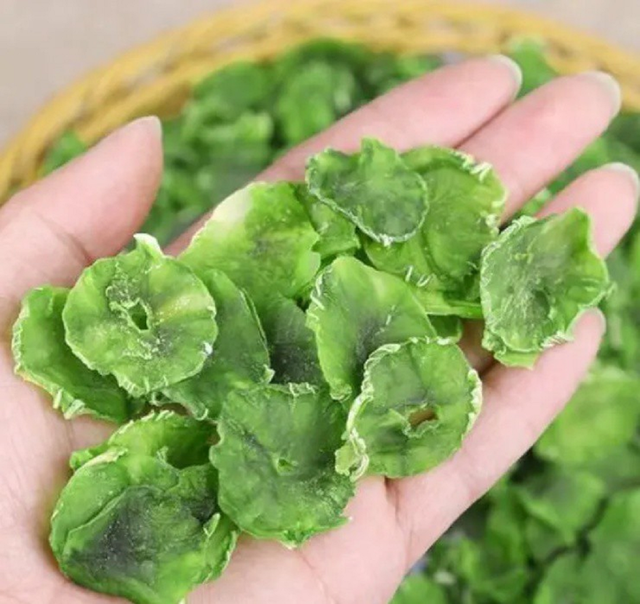 Loại rau nhà nghèo đem phơi khô thành đặc sản thơm mùi lúa mới dân phố thích mê-2
