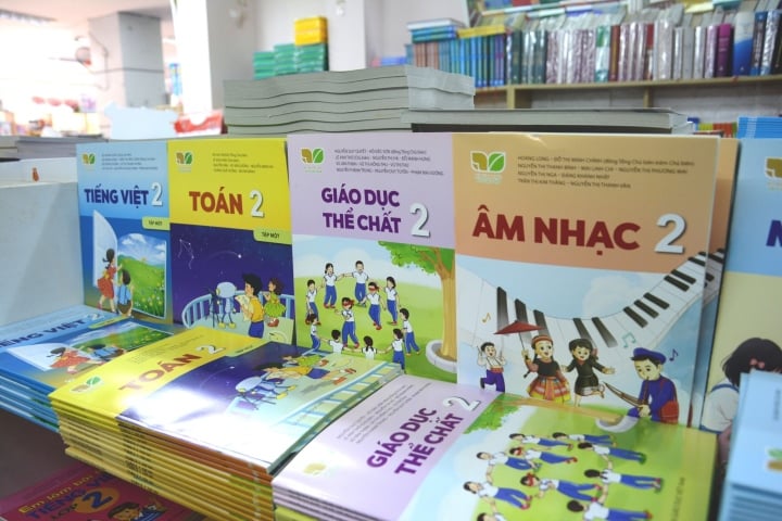 NXB Giáo dục nói gì trước thông tin hoa hồng cực cao mua bán sách giáo khoa?-1