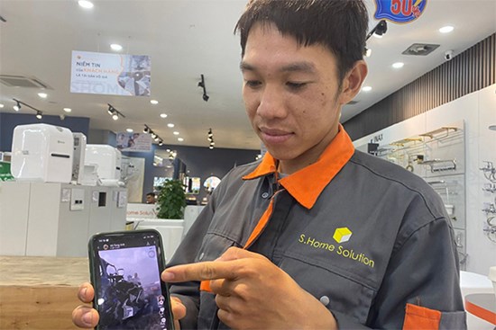 Gặp 'người hùng' ứng cứu tài xế xe Volvo vụ 8 ô tô tông liên hoàn ở cầu Phú Mỹ