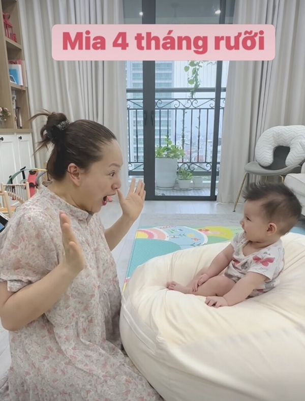Lan Phương hạnh phúc khoe con gái lai Tây mới 5 tháng tuổi đã biết ngồi, càng lớn càng xinh giống mẹ-2