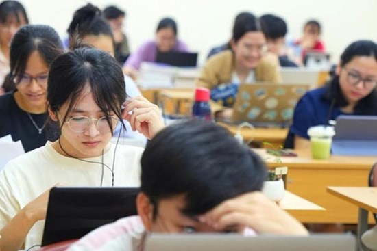 Độc đáo, khốc liệt kì thi Bác sĩ nội trú Trường ĐH Y Hà Nội
