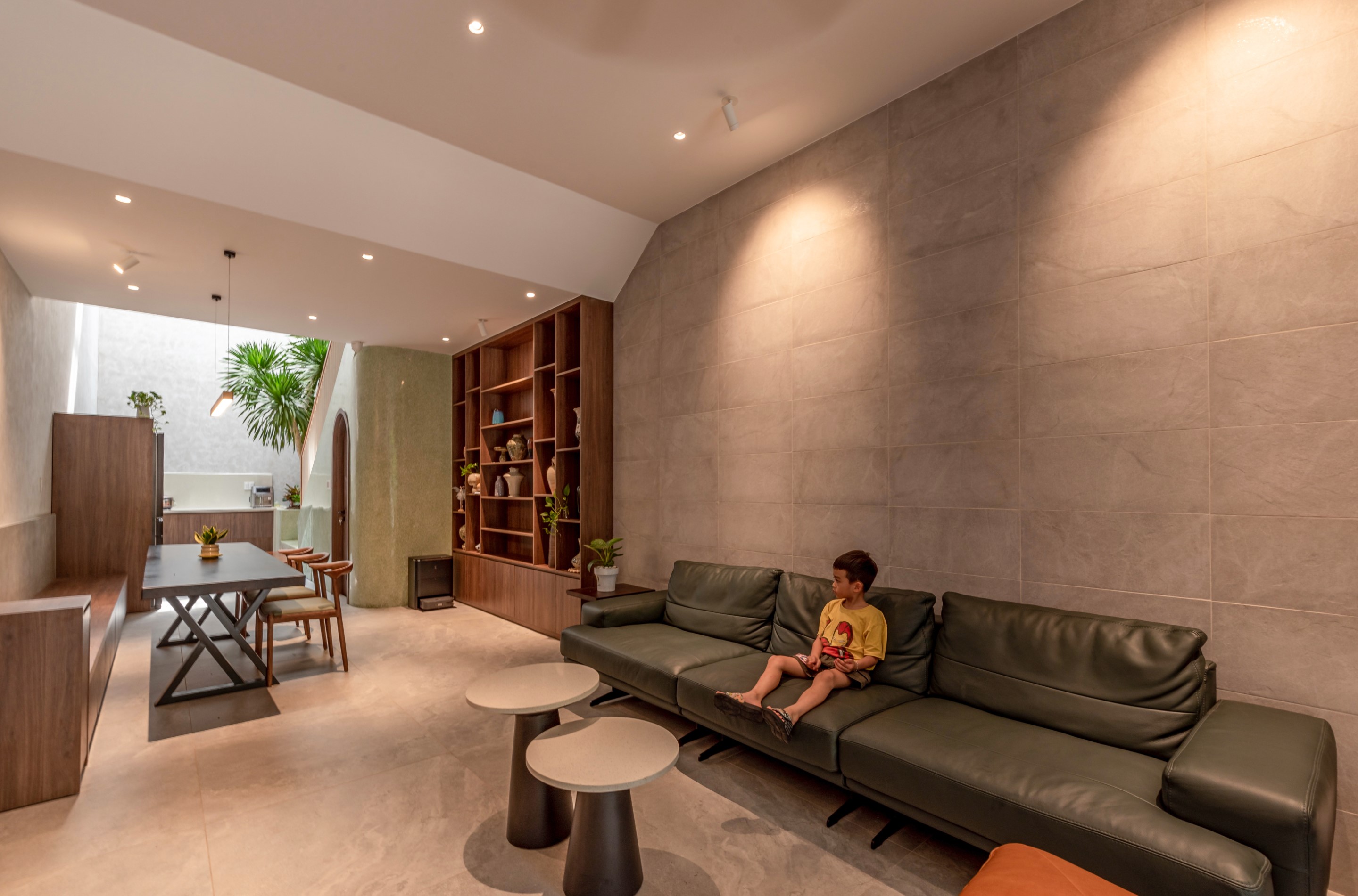 Nhà thông tầng cho gia đình có trẻ nhỏ-5