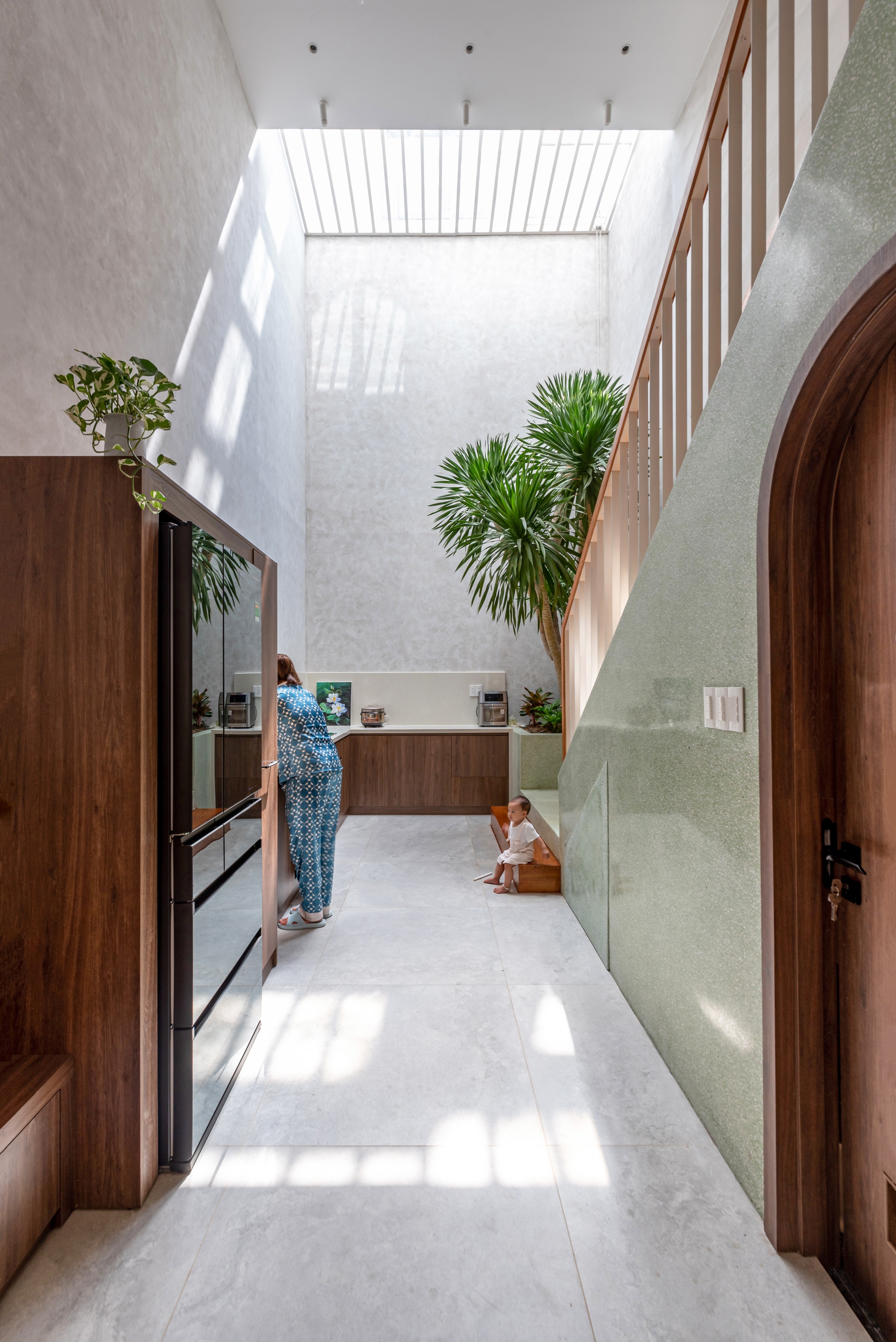Nhà thông tầng cho gia đình có trẻ nhỏ-6