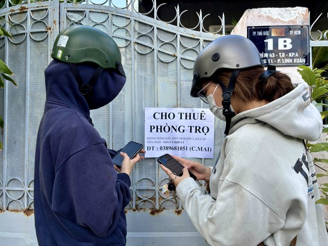 Sinh viên TP. HCM sốt sắng tìm phòng trọ sớm-5