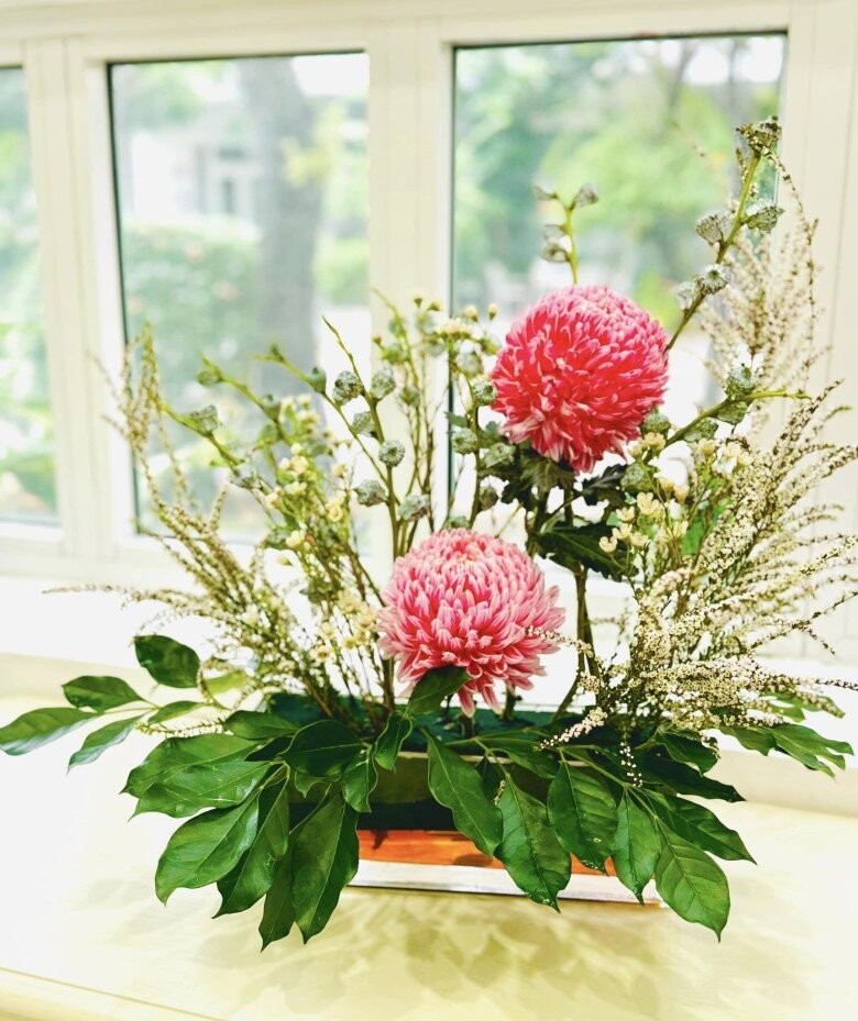 Bất ngờ với khả năng cắm hoa siêu đỉnh của chồng Thúy Hạnh trong biệt thự hạng sang-7