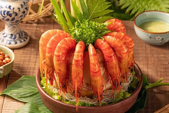 Món tôm hấp kiểu này vừa ngọt, thơm lại chắc nịch, đảm bảo ăn một lần thích mê