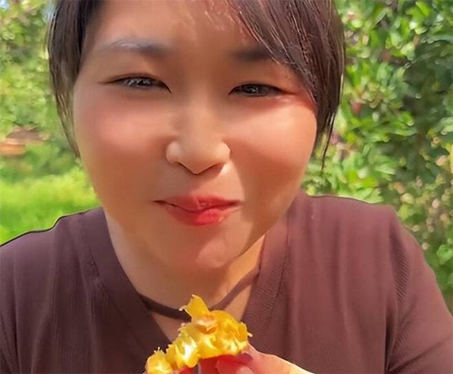 Thánh mukbang 33 tuổi trông già như 60 sau 3 năm ăn thùng uống vại-9