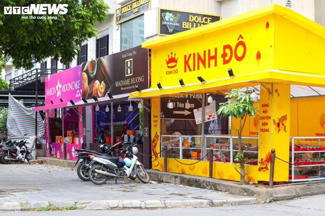 Sát rằm tháng 7, bánh trung thu vẫn vắng khách mua-7