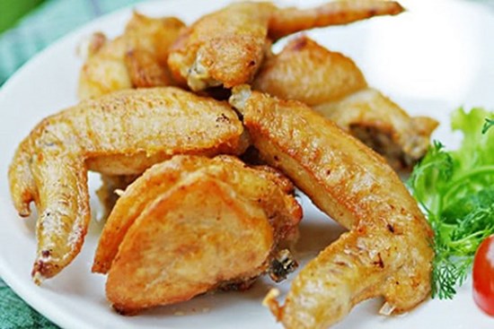 Cách làm cánh gà chiên bơ thơm ngon