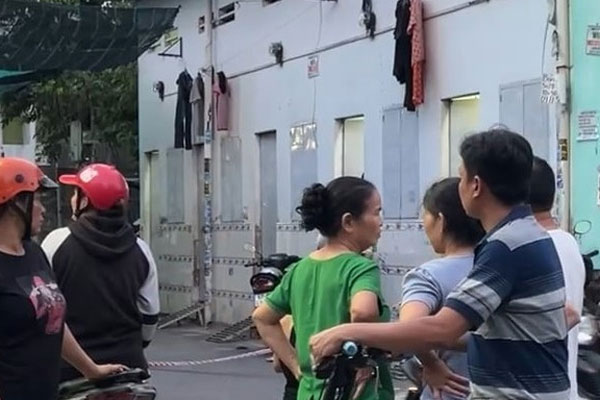 Người phụ nữ bị chồng dùng dao sát hại khi đang ngồi ăn cơm-1