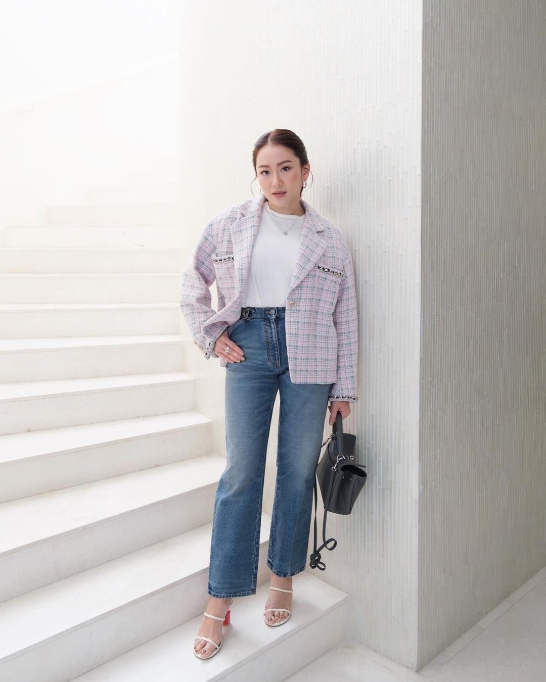 Phong cách sành điệu của nữ Thủ tướng Thái Lan nhậm chức ở tuổi 37-6