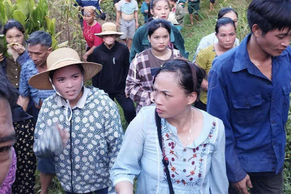 Khẩn trương tìm kiếm cháu bé nghi đi lạc trong rừng sâu ở Yên Bái-1