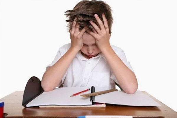 Đưa con đi khám tâm thần, bác sĩ phát hiện mẹ cùng mắc bệnh-1