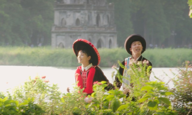 Đi Giữa Trời Rực Rỡ chính xác dài bao nhiêu tập: Là 60 hay 110?-3