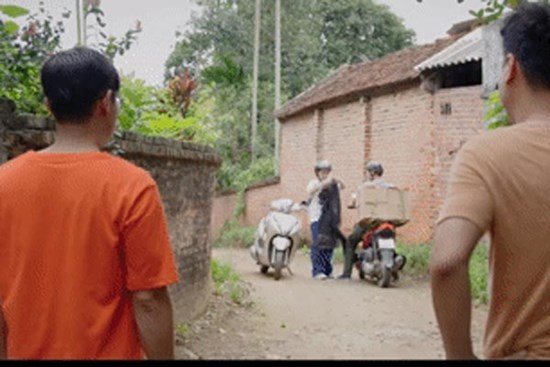 'Vui lên nào anh em ơi' tập 18: Thắng buồn khi Nhung chăm sóc Hưng ân cần