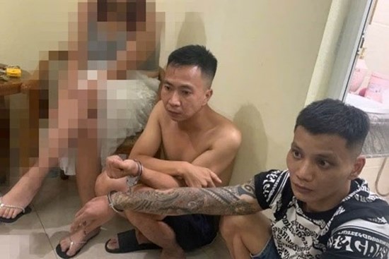 Bỏ nhà đi, bé gái 14 tuổi bị các 'chú' dụ dỗ sử dụng ma túy