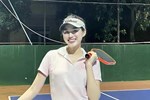 Hoa hậu Đỗ Thị Hà chọn trang phục khéo léo để che vết thương do chơi pickball-10