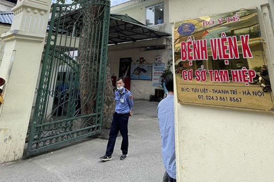 Công an điều tra việc người phụ nữ tố bị bảo vệ Bệnh viện K hành hung gãy chân