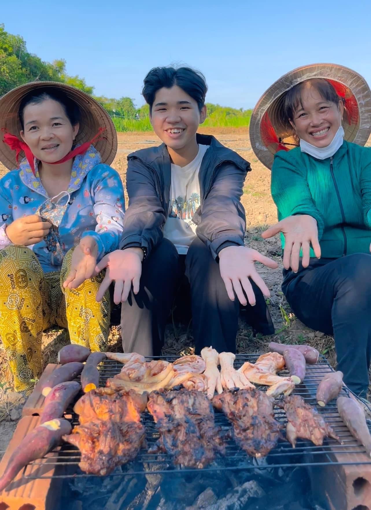 Hai nông dân miền Tây làm TikTok triệu view, dân mạng xem mãi không chán-2