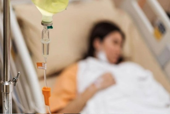 Cô gái 26 tuổi bất ngờ bị đột quỵ, liệt nửa người vì một sai lầm rất nhiều người Việt mắc phải