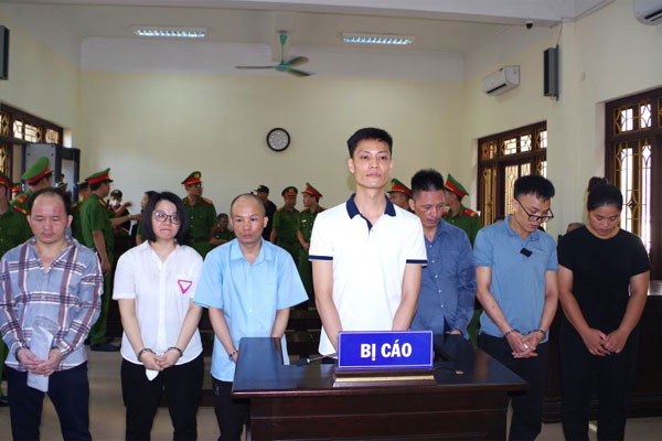 Chuẩn bị trốn ra nước ngoài, kẻ buôn ma tuý bất ngờ quay xe đầu thú-2