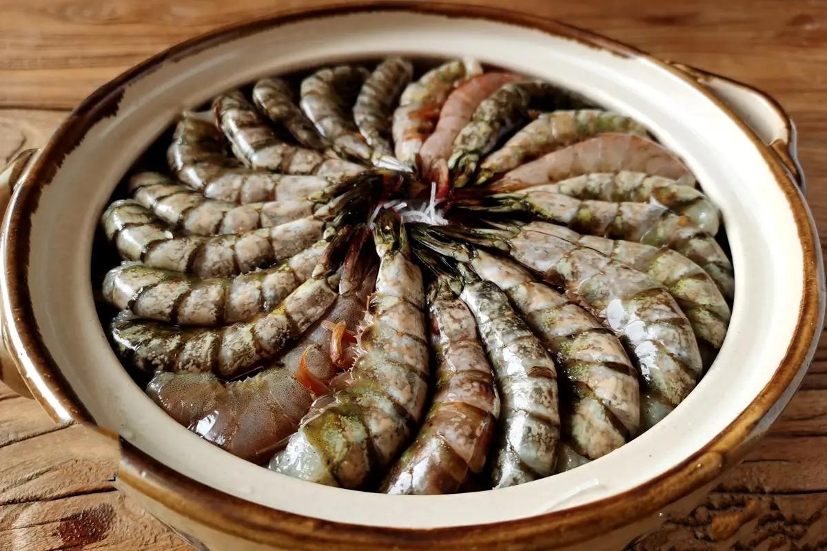 Tôm đừng mang hấp sả nữa, dùng 10 phút chế biến thành món ăn vừa hấp dẫn vừa tăng sức đề kháng trong mùa thu-5