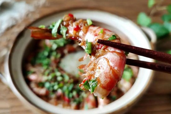 Tôm đừng mang hấp sả nữa, dùng 10 phút chế biến thành món ăn vừa hấp dẫn vừa tăng sức đề kháng trong mùa thu
